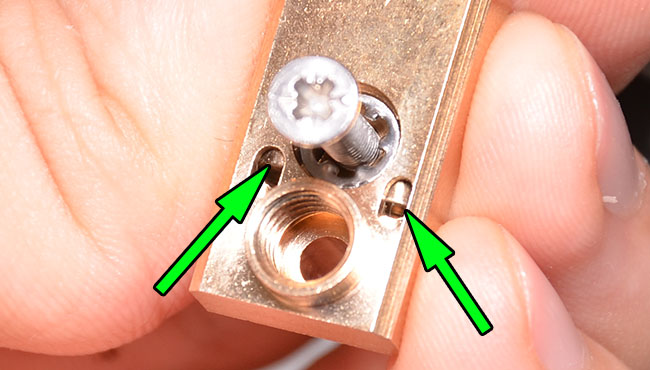 Vérifier la position du réchauffeur et le capteur de température